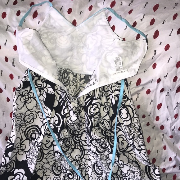 Bonnie Jean size 8 black with and blue dress 💕 - Picture 3 of 4